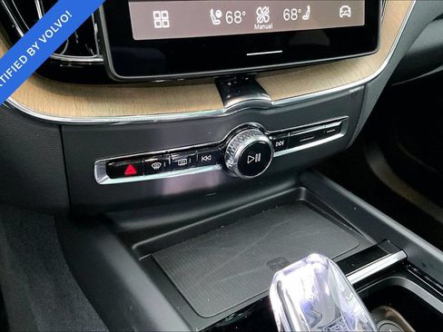 Certified 2026 Volvo XC60 B5 Plus AWD/4WD image 30