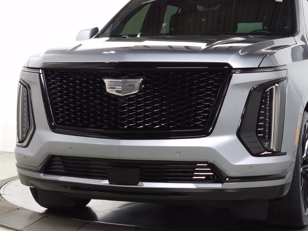 Certified 2025 Cadillac Escalade Sport Platinum w/ LPO, ONYX Package AWD/4WD image 13