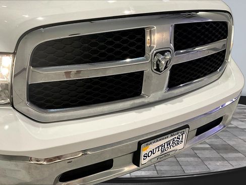 Used 2020 RAM 1500 Classic SLT AWD/4WD image 32