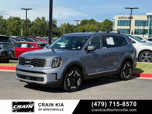 Certified 2024 Kia Telluride S AWD/4WD image 3