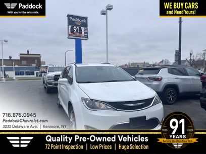 Used 2018 Chrysler Pacifica Touring-L w/ Advanced Safetytec Group