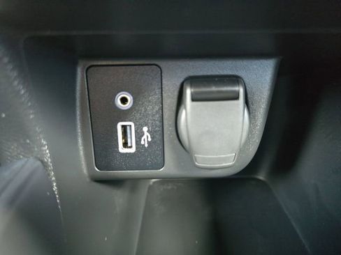 Certified 2025 Nissan Versa S w/ Trunk Package image 6