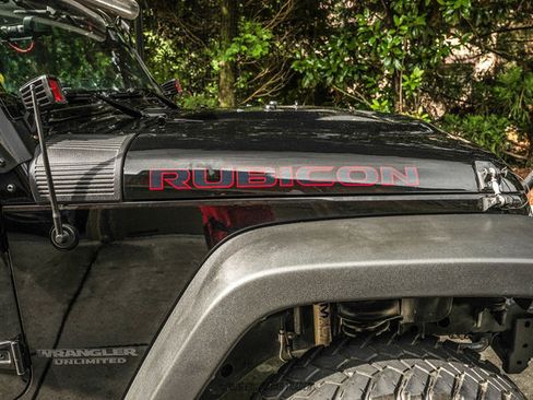 Used 2014 Jeep Wrangler Unlimited Rubicon AWD/4WD image 91