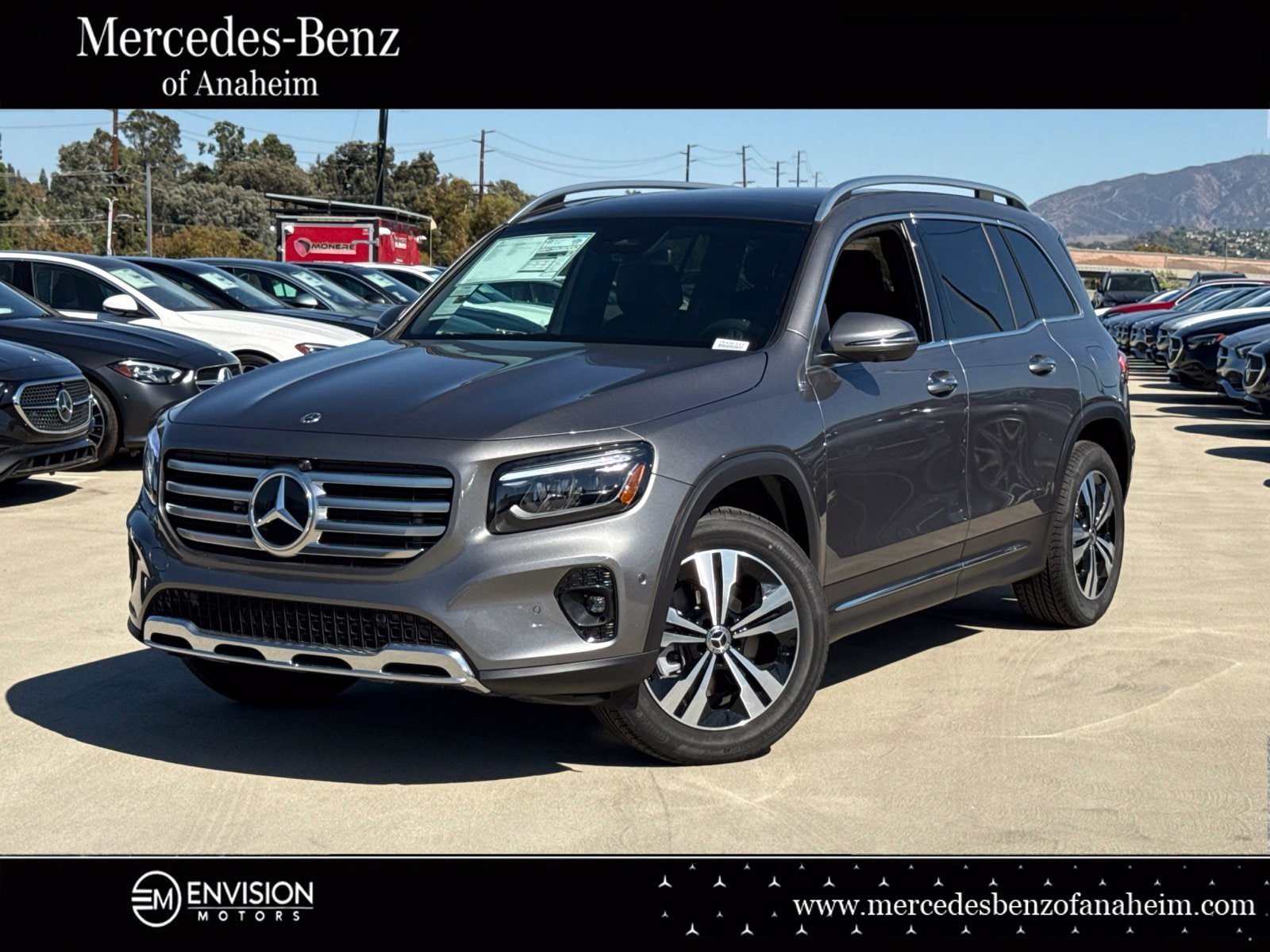 New 2026 Mercedes-Benz GLB 250 4MATIC image 1