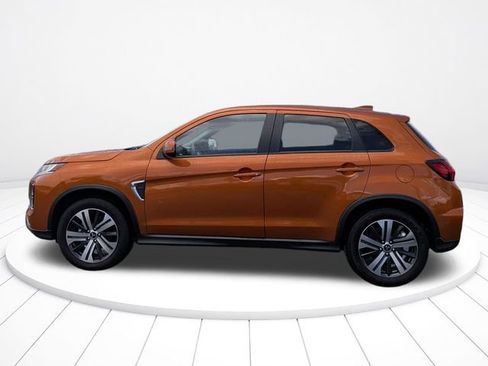 Used 2025 Mitsubishi Outlander Sport SE AWD/4WD image 6