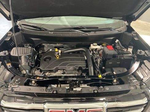 Used 2025 GMC Terrain Elevation image 21