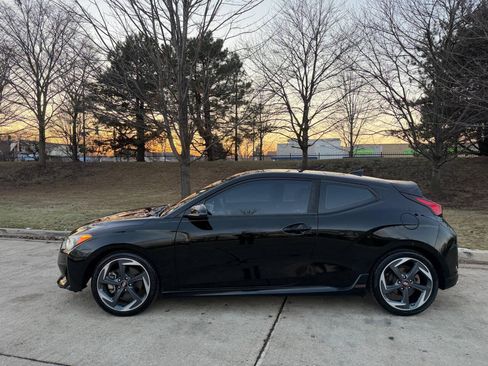 Used 2020 Hyundai Veloster Turbo FWD image 14