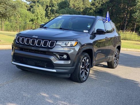 Used 2024 Jeep Compass Limited AWD/4WD image 11
