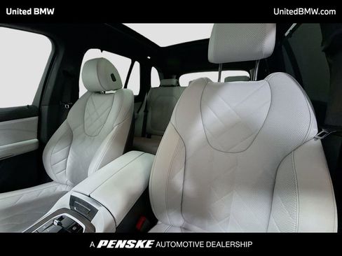 Certified 2024 BMW X5 xDrive50e image 5