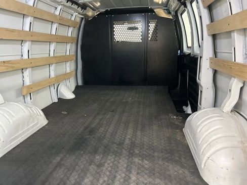 Used 2024 Chevrolet Express 2500 Work Van w/ Driver Convenience Package image 16