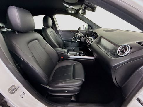 Used 2025 Mercedes-Benz GLA 250 image 29