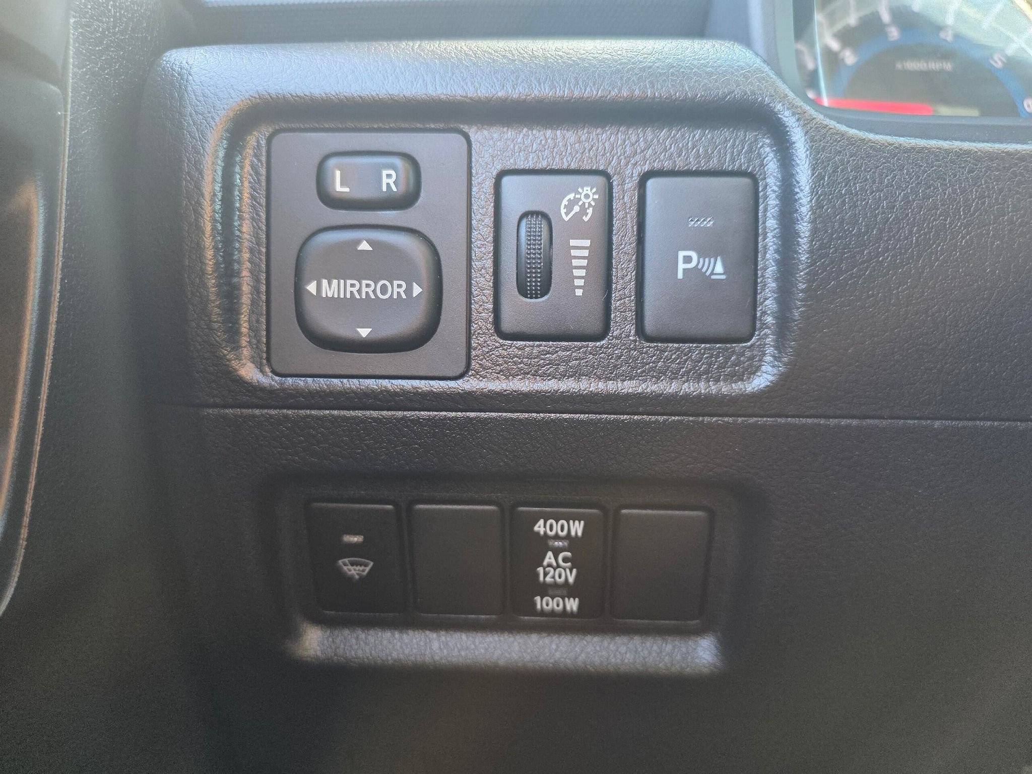 Used 2014 Toyota 4Runner Limited AWD/4WD image 23