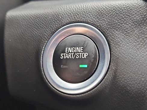 Used 2022 GMC Terrain SLE w/ Driver Convenience Package FWD image 24