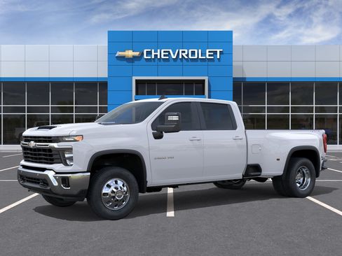 New 2026 Chevrolet Silverado 3500 LT AWD/4WD image 2