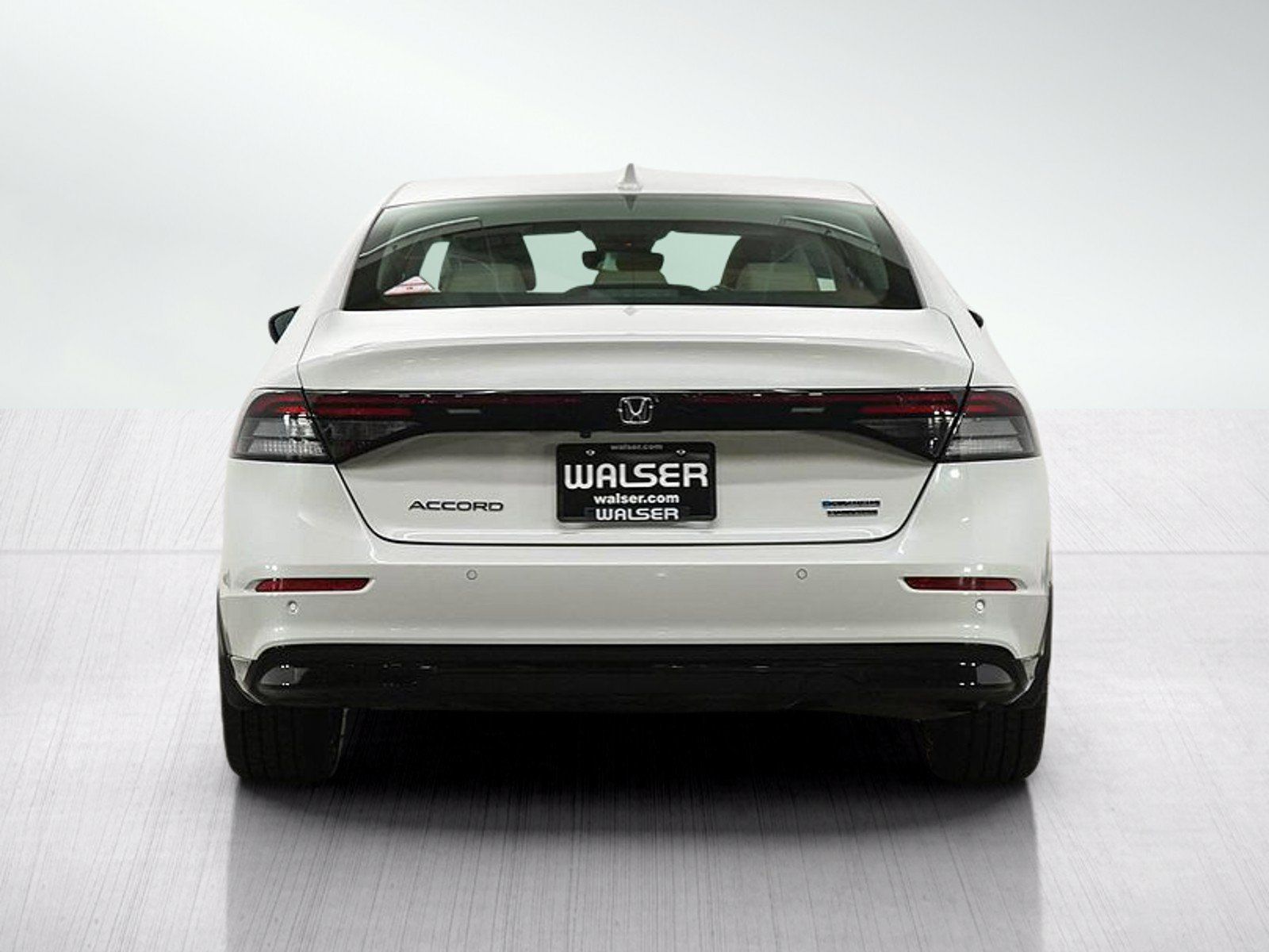 Used 2023 Honda Accord Touring image 4
