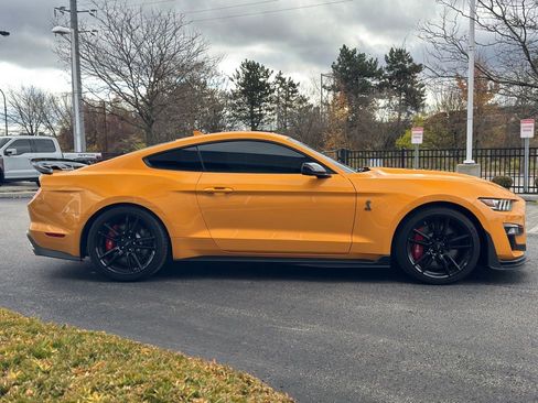 Used 2022 Ford Mustang Shelby GT500 w/ Technology Package image 8