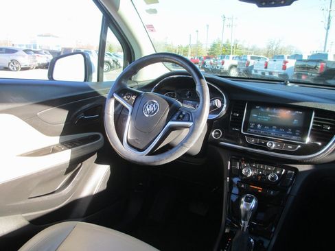 Used 2017 Buick Encore Essence image 19