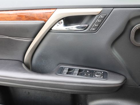 Used 2018 Lexus RX 350L FWD image 12