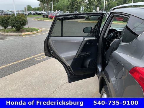 Used 2013 Toyota RAV4 Limited AWD/4WD image 16