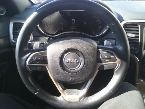 Used 2016 Jeep Grand Cherokee Laredo w/ Quick Order Package 23E image 14