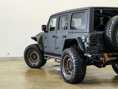 Used 2024 Jeep Wrangler Unlimited Rubicon w/ Technology Group AWD/4WD image 20