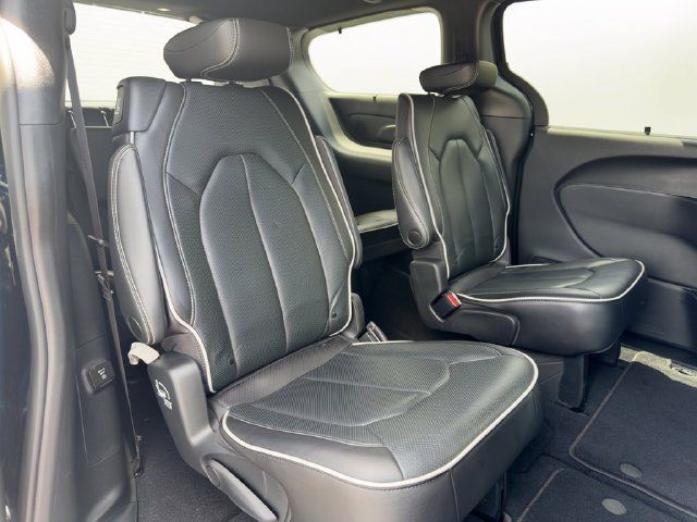 Used 2023 Chrysler Pacifica Limited w/ Uconnect Theater Family Group AWD/4WD image 30