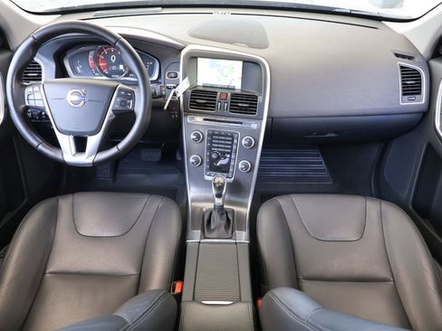 Used 2016 Volvo XC60 T5 Platinum FWD image 16