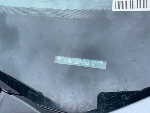 Used 2024 Nissan Rogue SV image 10