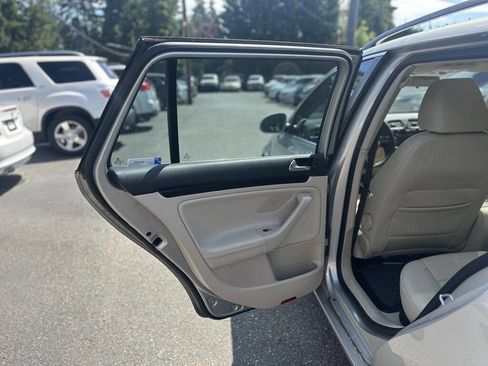 Used 2012 Volkswagen Jetta TDI FWD image 57