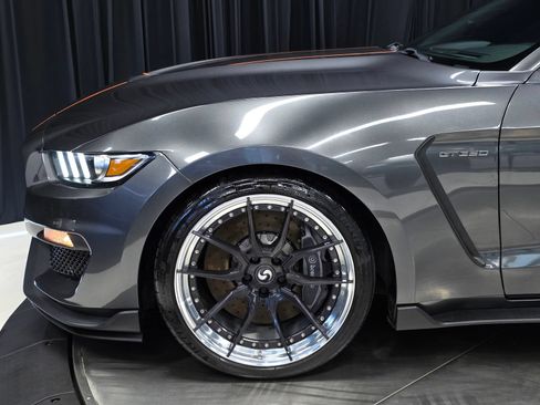Used 2016 Ford Mustang Shelby GT350 w/ Technology Package RWD image 49