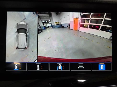 Used 2023 Buick Envision Avenir image 28