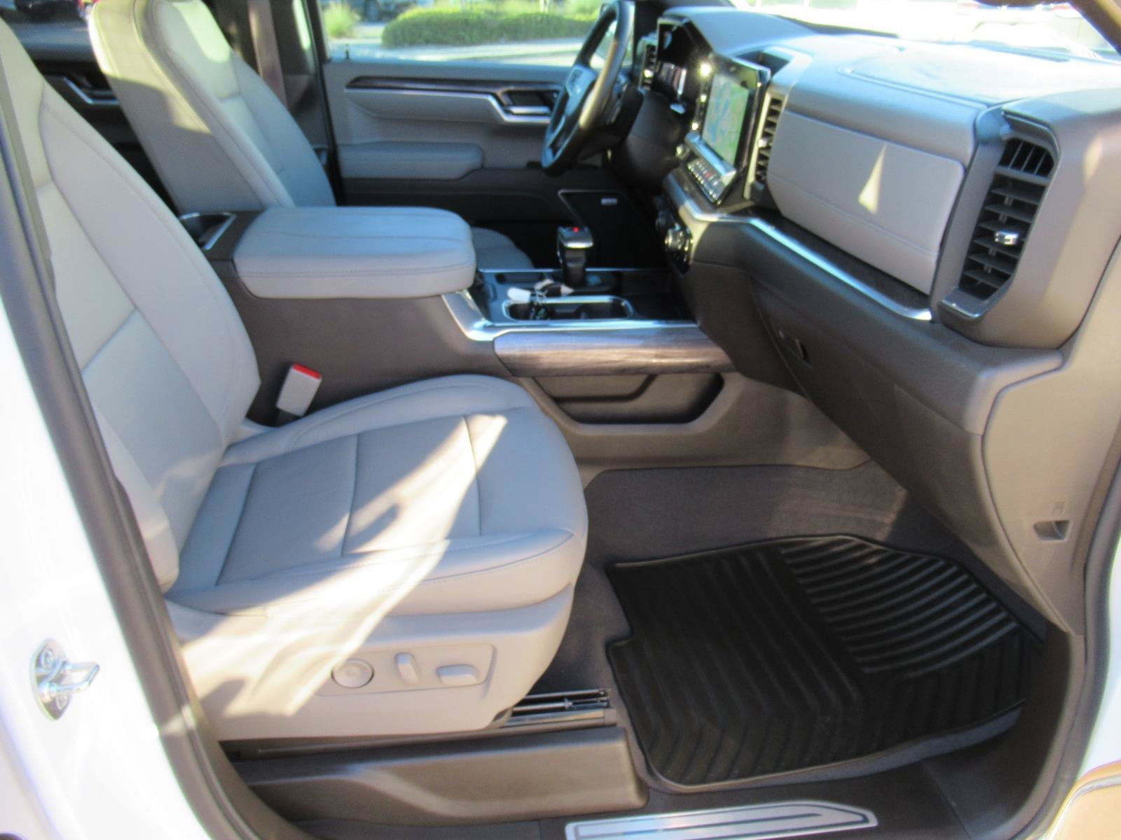 Used 2026 Chevrolet Silverado 1500 LTZ RWD image 11