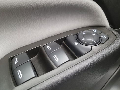 Used 2023 Chevrolet Equinox LT image 27