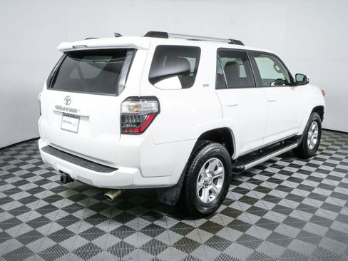 Used 2019 Toyota 4Runner SR5 Premium AWD/4WD image 3