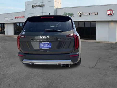 Used 2022 Kia Telluride EX FWD image 4