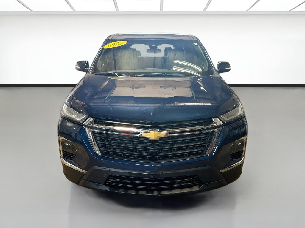 Used 2023 Chevrolet Traverse LS w/ Safety Package AWD/4WD image 2