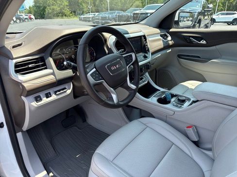 Used 2023 GMC Acadia SLT w/ Technology Package FWD image 21