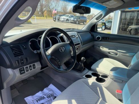 Used 2011 Toyota Tacoma 4x4 Access Cab w/ SR5 Pkg #2 image 10