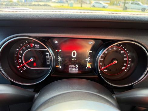 Used 2021 Jeep Gladiator Mojave w/ Uconnect 4C Nav & Sound Group image 15