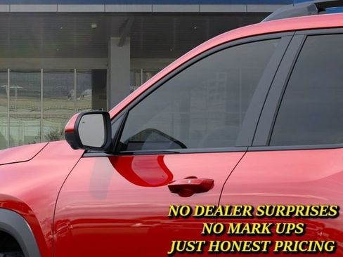 New 2026 Chevrolet Equinox ACTIV image 12