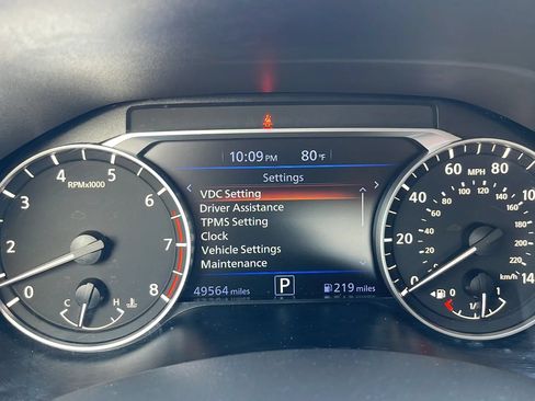 Used 2024 Nissan Altima 2.5 SR FWD image 9