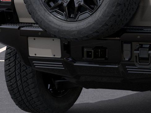 New 2026 GMC Hummer EV SUV w/ LPO, Dark Essentials Package AWD/4WD image 14