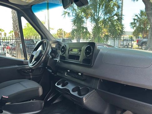 Used 2019 Mercedes-Benz Sprinter 170 image 8
