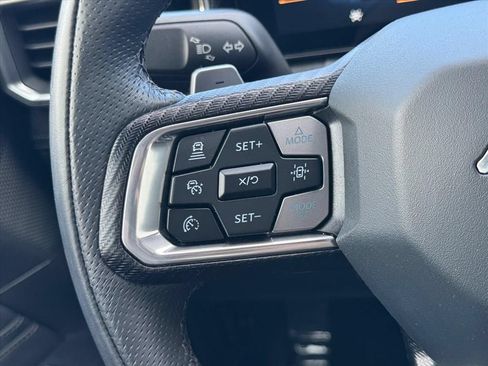 Used 2025 Ford Mustang GT Premium RWD image 18