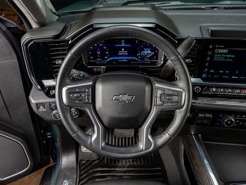 Used 2025 Chevrolet Silverado 3500 LTZ w/ LTZ Plus Package image 19