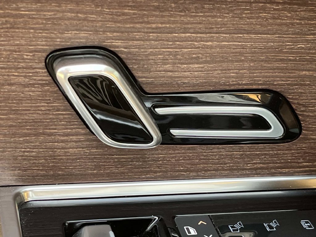 Certified 2023 Land Rover Range Rover SE AWD/4WD image 22