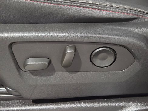 Used 2023 Chevrolet Tahoe RST image 26