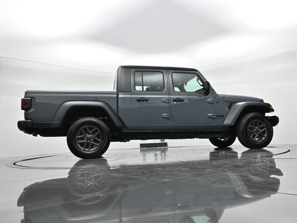 New 2026 Jeep Gladiator Sport AWD/4WD image 23