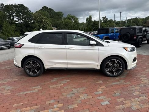 Used 2019 Ford Edge ST w/ Cold Weather Package AWD/4WD image 16
