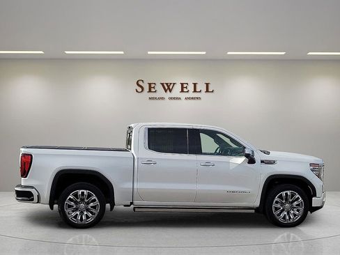 Used 2023 GMC Sierra 1500 Denali w/ Denali Reserve Package AWD/4WD image 6